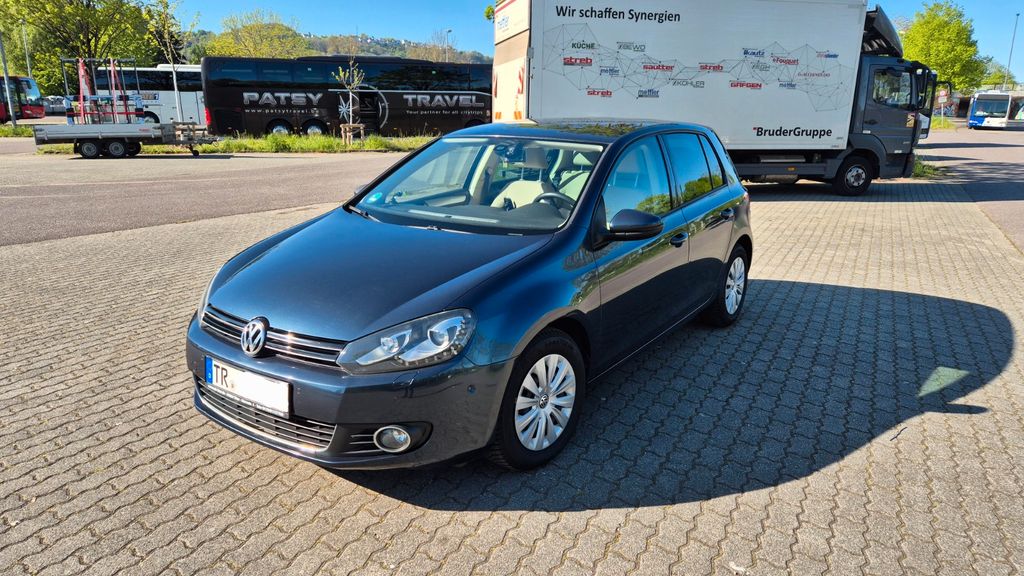 VW Golf 128.780 km 8.199 &euro; Trier 54290