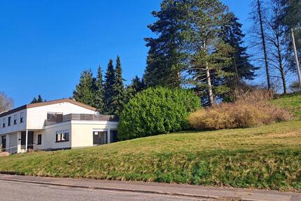 Haus Wadern - 7 Zimmer, 198 m&sup2;, 179.000&euro; | Angebot:25427229