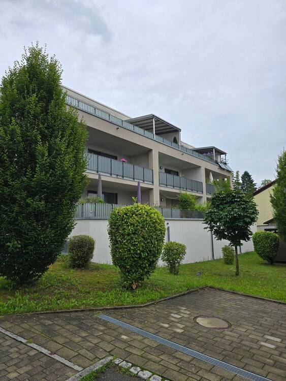 Neuwertige, gepflegte 2,5 Zimmer Wohnung in Tettnang !!
