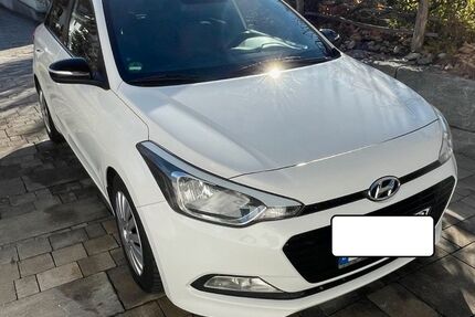 Hyundai i20 92.870 km 9.100 &euro; Penzberg 82377