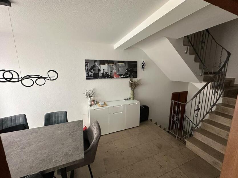 Traumhafte Doppelhaushälfte mit Garten in 91227 Leinburg zimmer