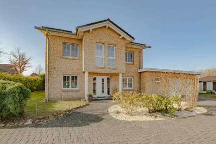 Haus Buchholz - 4.5 Zimmer, 190 m&sup2;, 899.000&euro; | Angebot:26052969