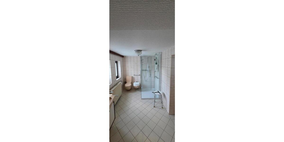 Einfamilienhaus Wadern - 8 Zimmer, 240 m&sup2;, 349.000&euro; | Angebot:26284900