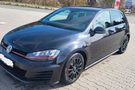 VW Golf 97.500 km 16.700 &euro; Aarbergen 65326