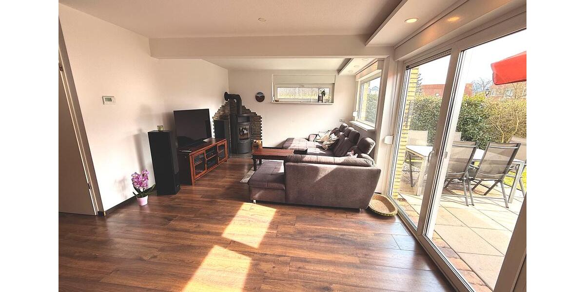 Reihenhaus Falkensee - 6 Zimmer, 137 m&sup2;, 2.250&euro; | Angebot:25989157