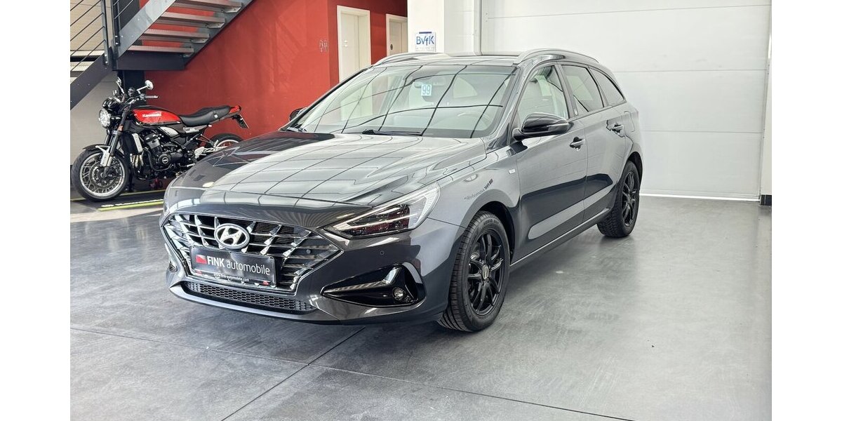 Hyundai i30 Kombi 1.6 T-GDI DCT CarPlay DAB CAM 48.794 km 17.890 &euro; Lich 35423