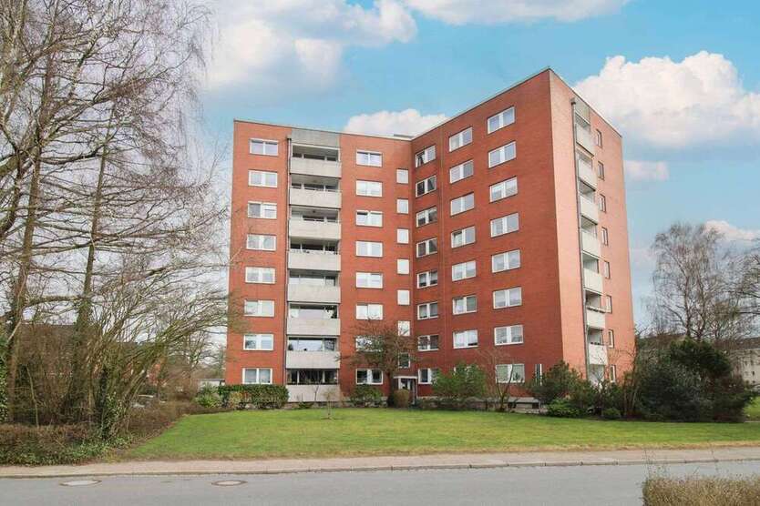 Wohnung zum Kaufen in Heide 140.000 € 74.75 m²