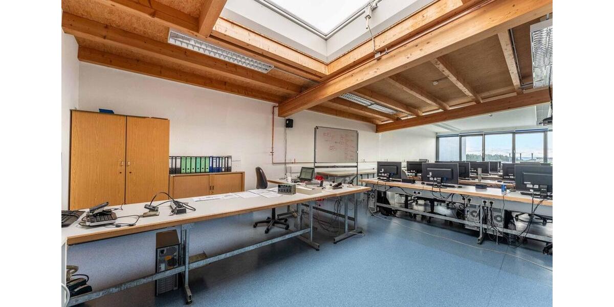 Gewerbeobjekt Villingen-Schwenningen Schwenningen - 3.332&euro; | Angebot:26235466