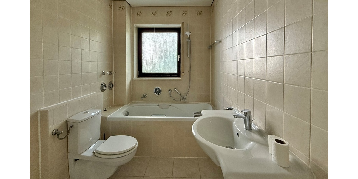 Hochwertige 3-Zimmer-Wohnung mit zwei Balkonen in begehrter Lage von Frankfurt-Sachsenhausen - Etagenwohnung Frankfurt Oberrad | Angebot:27346312