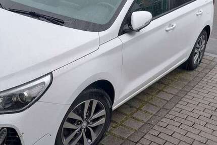 Hyundai i30 104.000 km 13.000 &euro; Bretten 75015