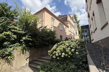 Haus zum Kaufen in Moers 950.000 € 239 m²
