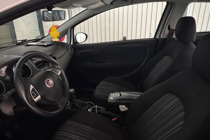 Fiat Punto 150.000 km 2.370 &euro; München 80687