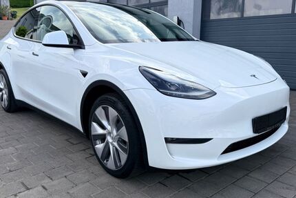 Tesla Model Y 111.500 km 28.444 &euro; Tünsdorf 66693