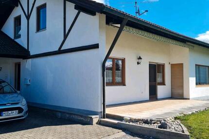 Haus Stötten am Auerberg - 6 Zimmer, 157 m&sup2;, 1.600&euro; | Angebot:25107781