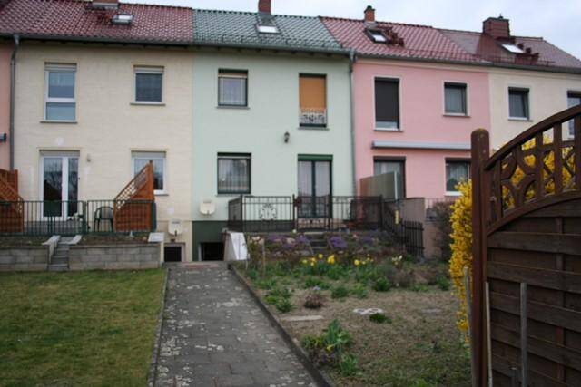 Reihenmittelhaus Riesa Merzdorf - 4 Zimmer, 80 m&sup2;, 94.000&euro; | Angebot:25958662