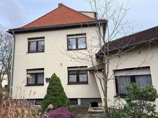 Großzügiges Reihenendhaus -ruhige Lage, kein Verkehr