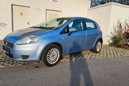 Fiat Punto 146.976 km 2.799 &euro; Ingolstadt 85053