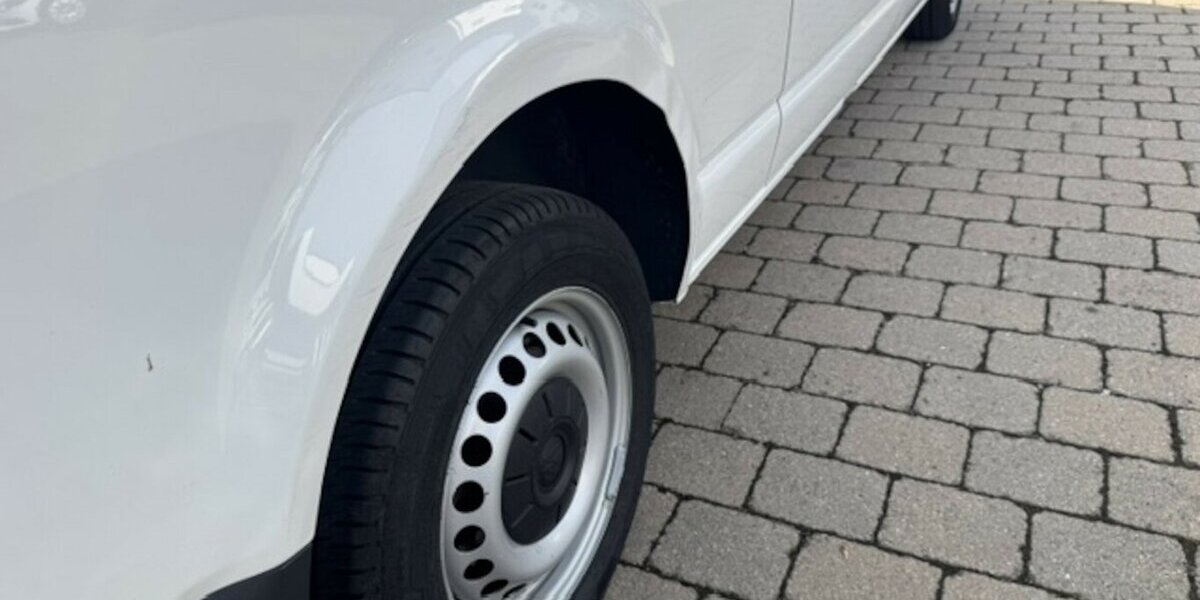 VW T6 Transporter 2.0 TDI Automatik EcoProfi lang 198.768 km 11.990 &euro; Neckarsulm 74172