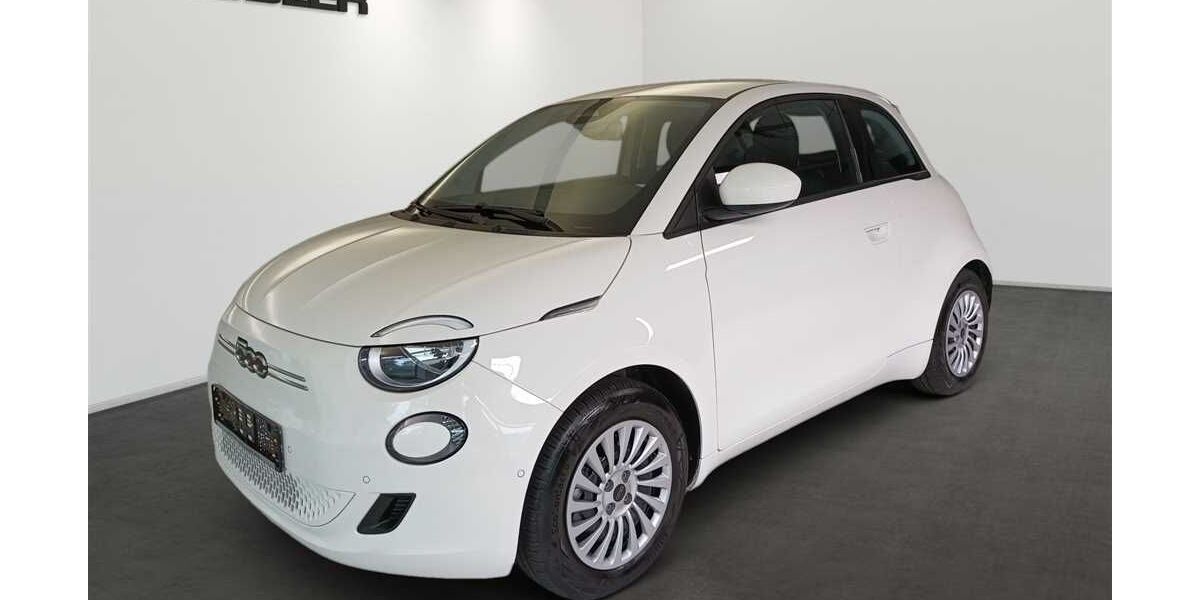 Fiat 500e 15.800 km 18.890 &euro; München 80339
