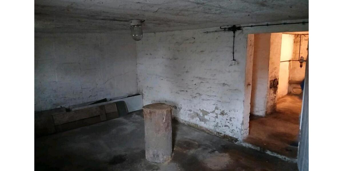 Reihenhaus Weischlitz - 7 Zimmer, 80 m&sup2;, 69.500&euro; | Angebot:27042842
