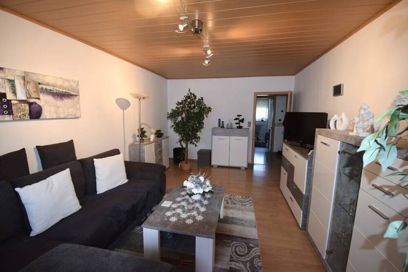 Drei Eigentumswohnungen in guter Lage in Lennep im Paket zu kaufen. 4 zimmer