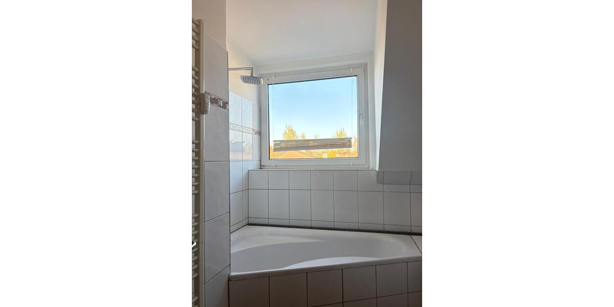 Dachgeschoßwohnung Gelsenkirchen Gelsenkirchen-Nord - 3 Zimmer, 58 m&sup2;, 82.000&euro; | Angebot:25886651