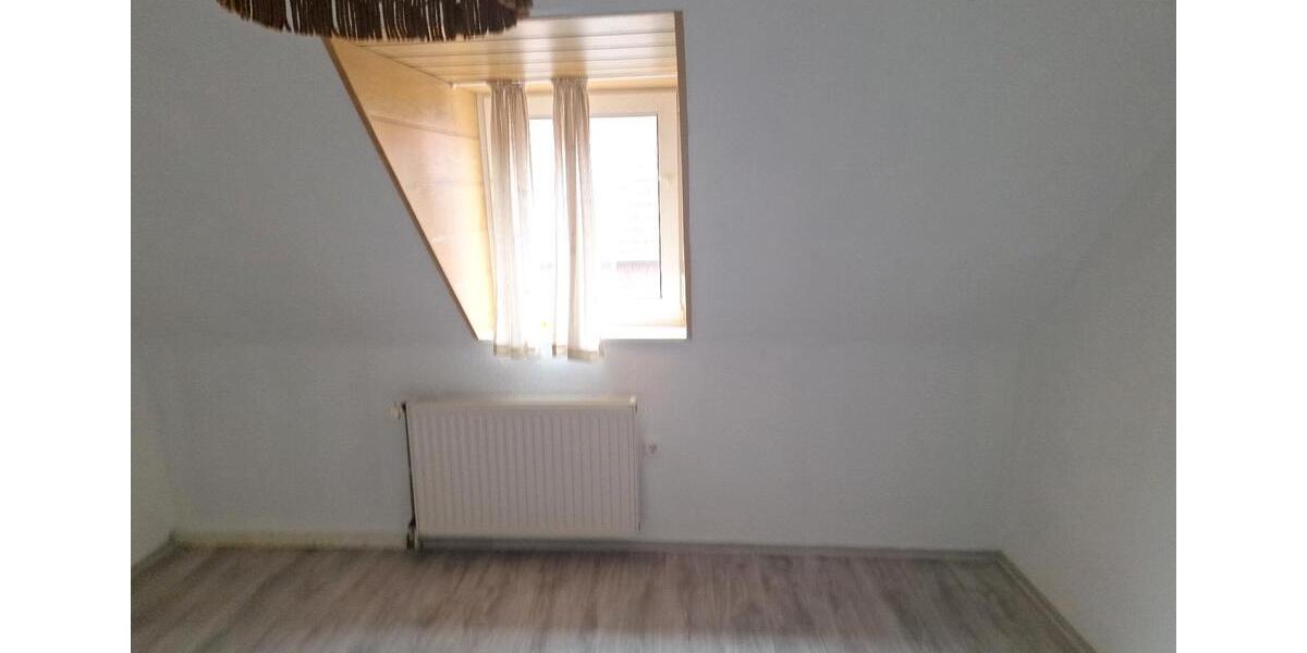 Etagenwohnung Uedem - 4 Zimmer, 100 m&sup2;, 1.180&euro; | Angebot:26382985