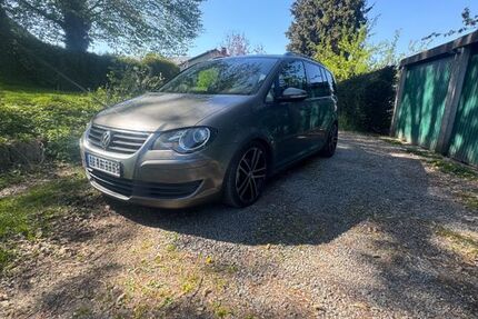 VW Touran 197.444 km 5.000 &euro; Aachen 52076