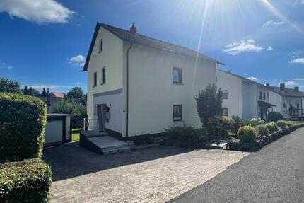 Haus Coburg - 6 Zimmer, 149 m&sup2;, 450.000&euro; | Angebot:26803617