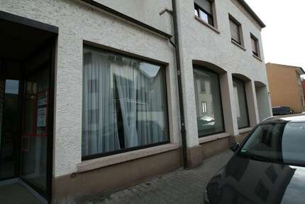 Halle in Nierstein 600 € 110 m² zimmer