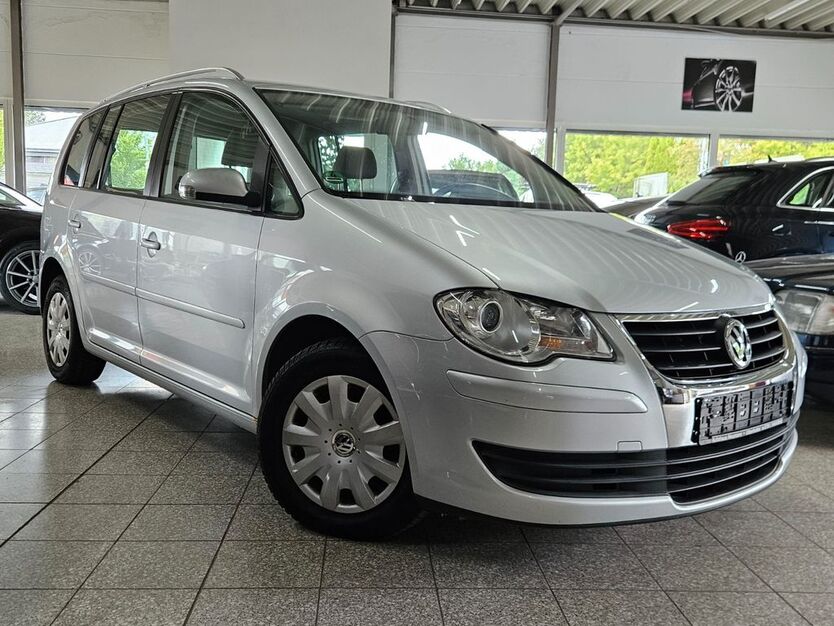 VW Touran 230.000 km 2.880 € Uttenhofen bei Schwäbisch Hall 74538