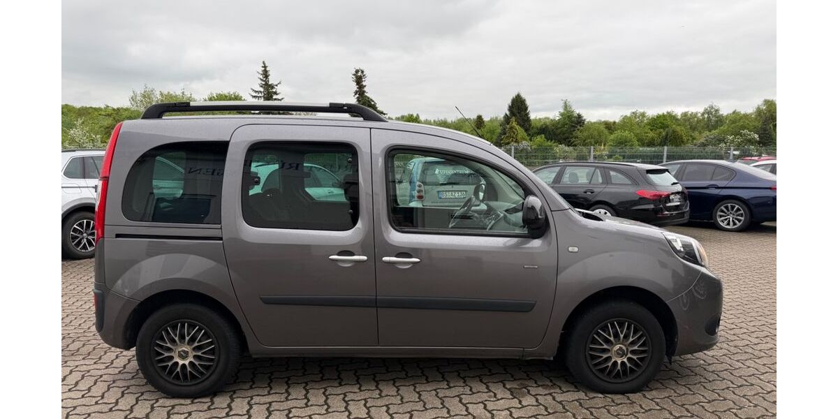 Renault Kangoo 105.000 km 9.990 &euro; Braunschweig 38122