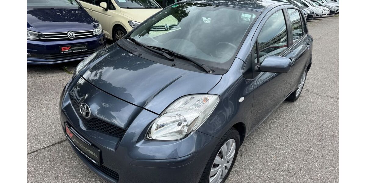 Toyota Yaris 135.300 km 3.500 &euro; München 81243