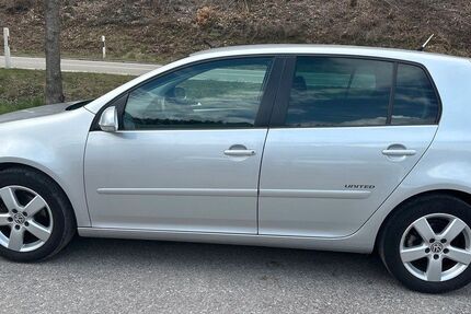 VW Golf 239.000 km 3.199 &euro; Altensteig 72213