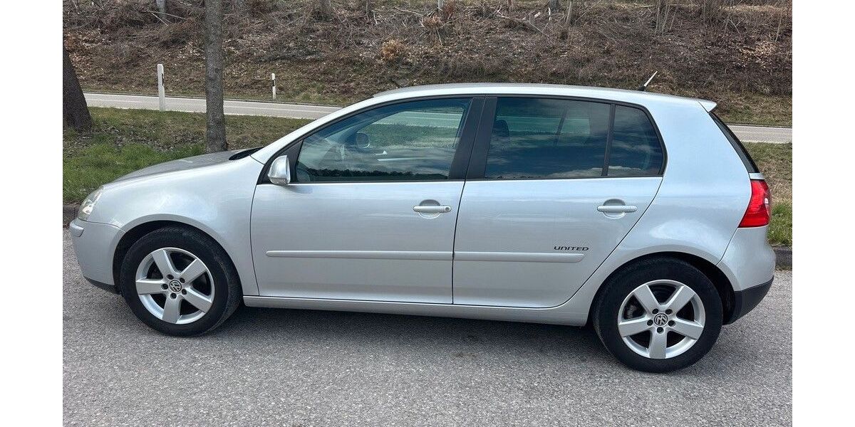 VW Golf 239.000 km 3.199 &euro; Altensteig 72213