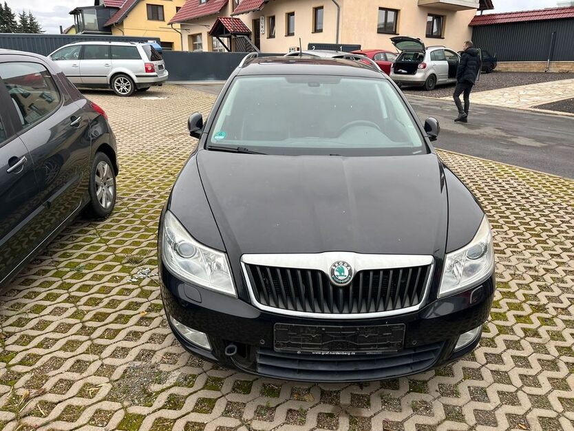 Skoda Octavia 167.000 km 2.700 € Vollersroda 99438