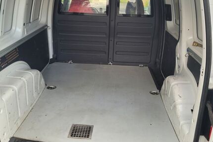 VW Caddy 140.000 km 9.600 &euro; Bösel 26219