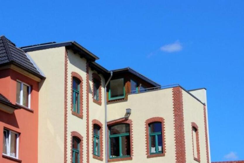 großzügige 4 RW in der Dr.- W.- Külz- Straße mit Gartennutzung zimmer