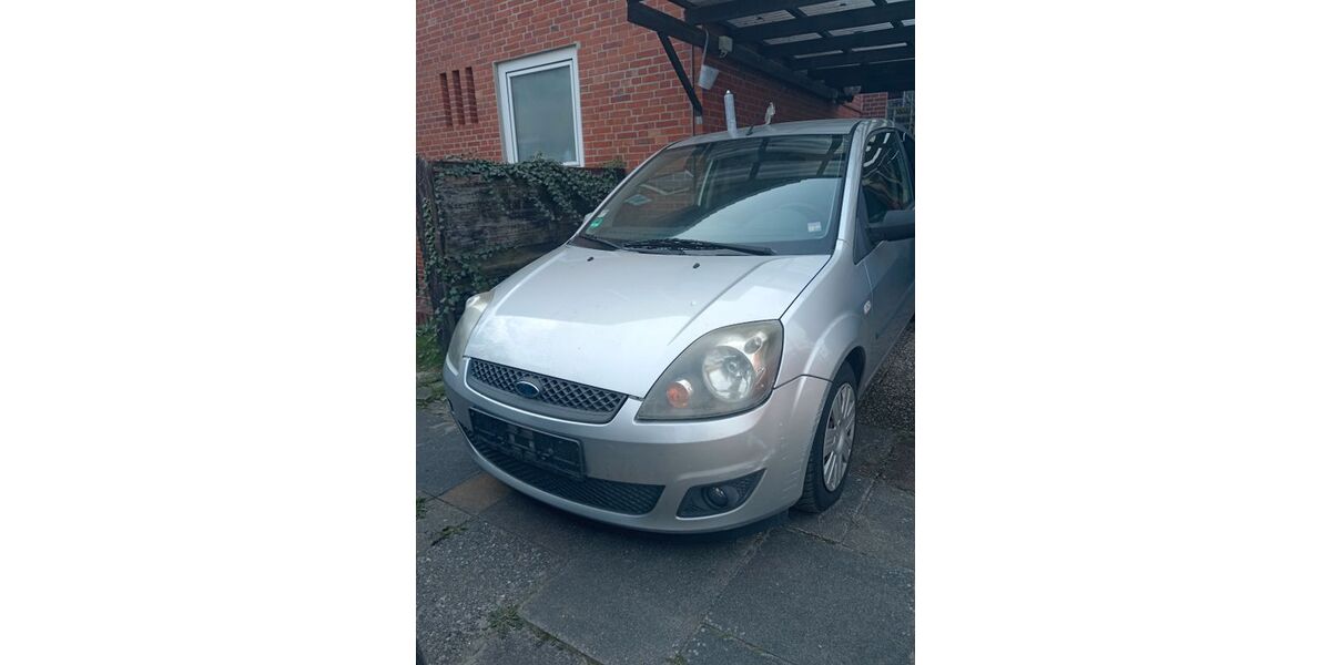 Ford Fiesta 300.000 km 1.550 &euro; Hankensbüttel 29386