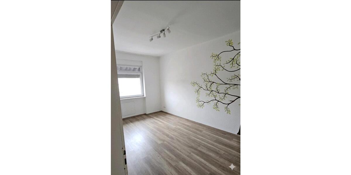 Etagenwohnung Pforzheim Nordstadt - 4 Zimmer, 115 m&sup2;, 259.000&euro; | Angebot:26545407