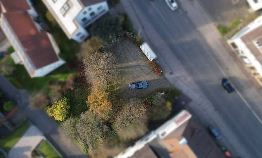 786 m² Baugrundstück, gut sichtbar und verkehrsgünstig gelegen zimmer