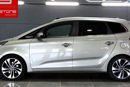 Kia Carens 102.580 km 15.450 &euro; Falkensee 14612