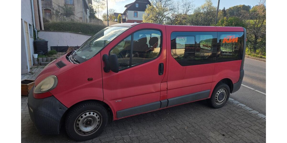 Opel Vivaro 238.000 km 4.200 &euro; Stockach 78333