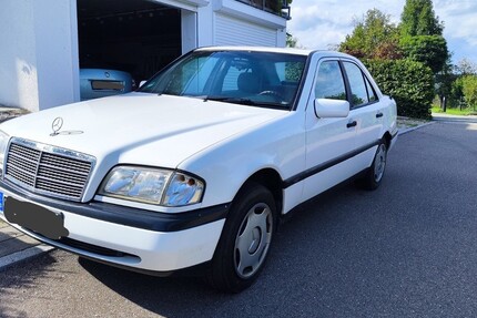 Mercedes-Benz C 230 148.600 km 5.500 € Uhingen 73066