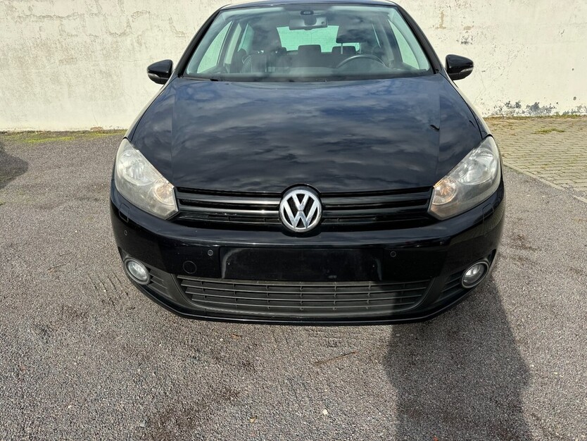 VW Golf 145.450 km 3.700 € Berlin 10178