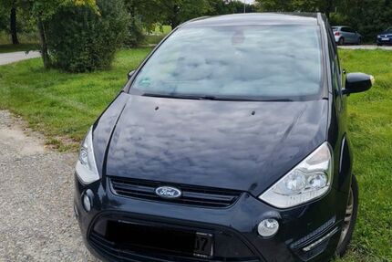 Ford S-Max 132.000 km 8.900 € Michelfeld 74545