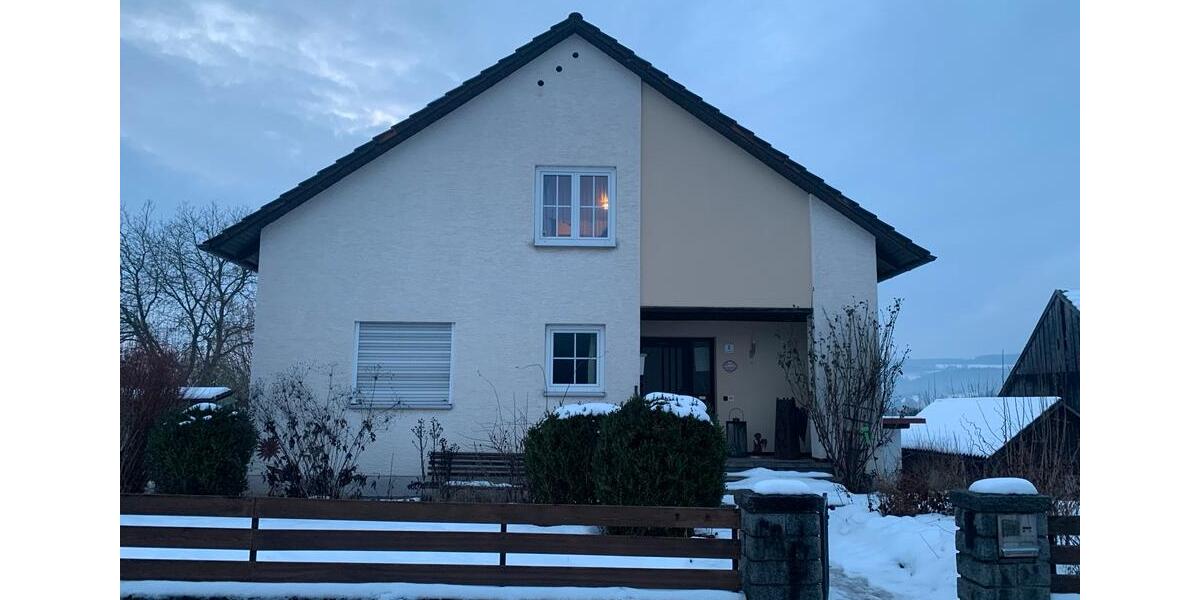 Einfamilienhaus Oberviechtach - 8 Zimmer, 150 m&sup2;, 290.000&euro; | Angebot:27019943