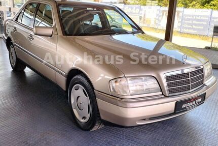Mercedes-Benz C 180 196.000 km 4.600 &euro; Bremen 28201