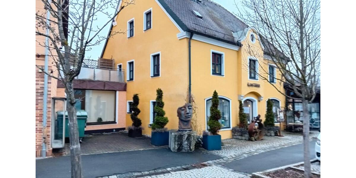 Erdgeschoßwohnung Ebnath - 4 Zimmer, 100 m&sup2;, 100.000&euro; | Angebot:26130092