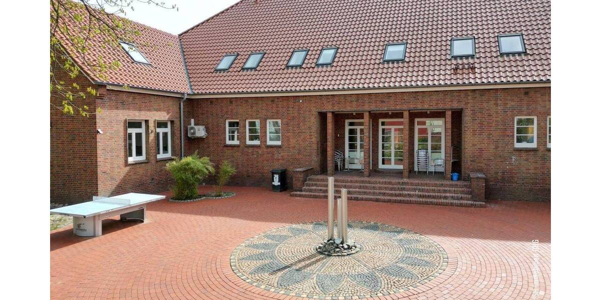 Gewerbeobjekt Stade Barge - 3 Zimmer, 569 m&sup2;, 1.800.000&euro; | Angebot:26378079